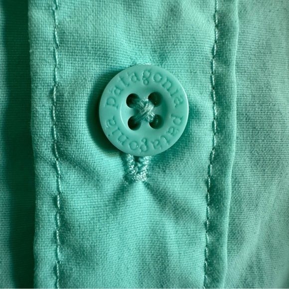 Patagonia button down boys shirt - Picture 3 of 10